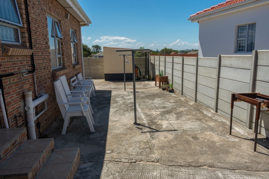 3 Bedroom Property for Sale in Fairview Eastern Cape